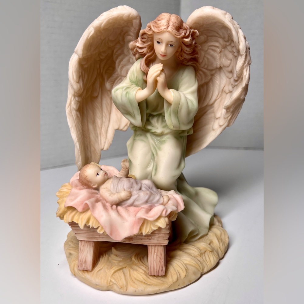 Seraphim Classics, Angel -  Francisca, "Loving Guardian"